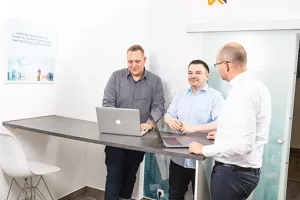 Am Online Marketing im Bereich Systeme, Typo3 arbeitet das Team von Kundenwachstum bestehend aus Christian, Patrick und Dusko.